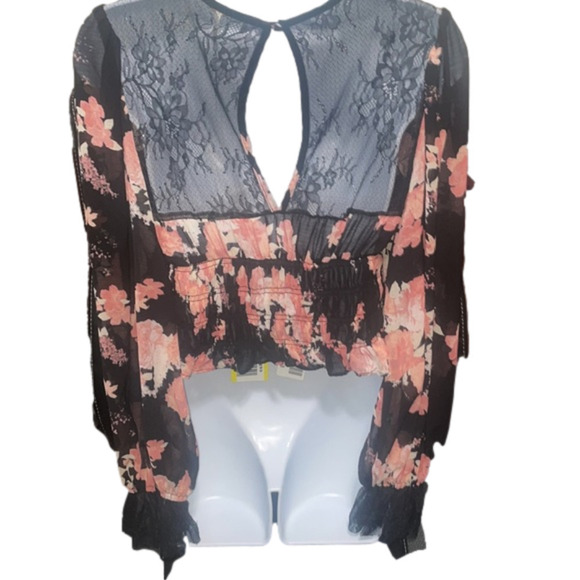 Free People Floral Lace Ruffle Top Womens Small Cropped Bell Sleeve Romantic Y2K - Picture 8 of 11